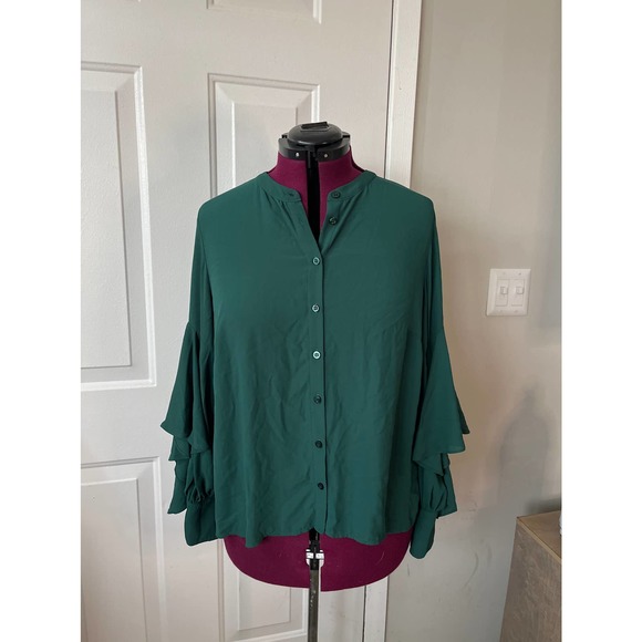 Eloquii Tops - NWOT Eloquii ruffle open sleeve blouse